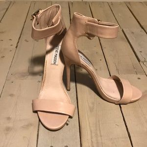 NWOT Steve Madden Blush Stilettos
